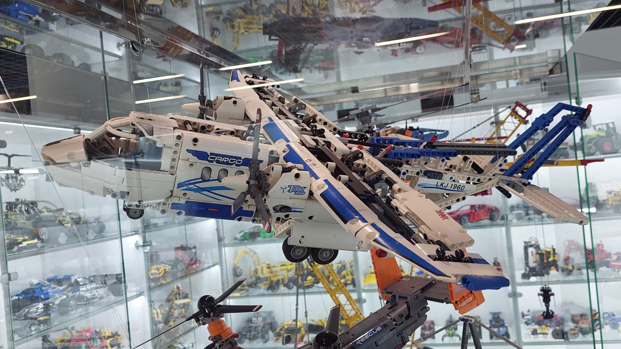 LEGO 42025 Cargo Plane