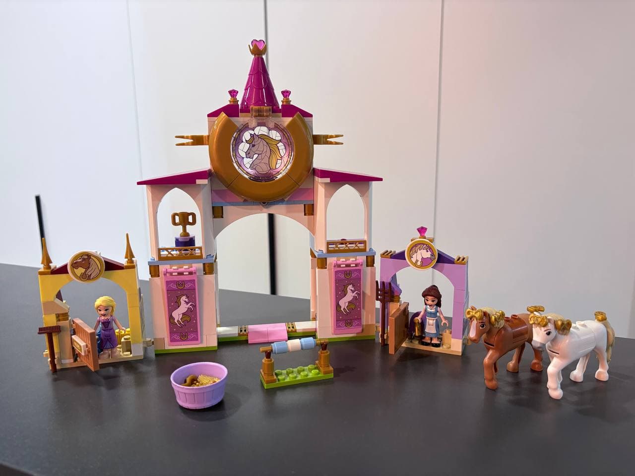 LEGO 43195 Belle and Rapunzel's Royal Stables