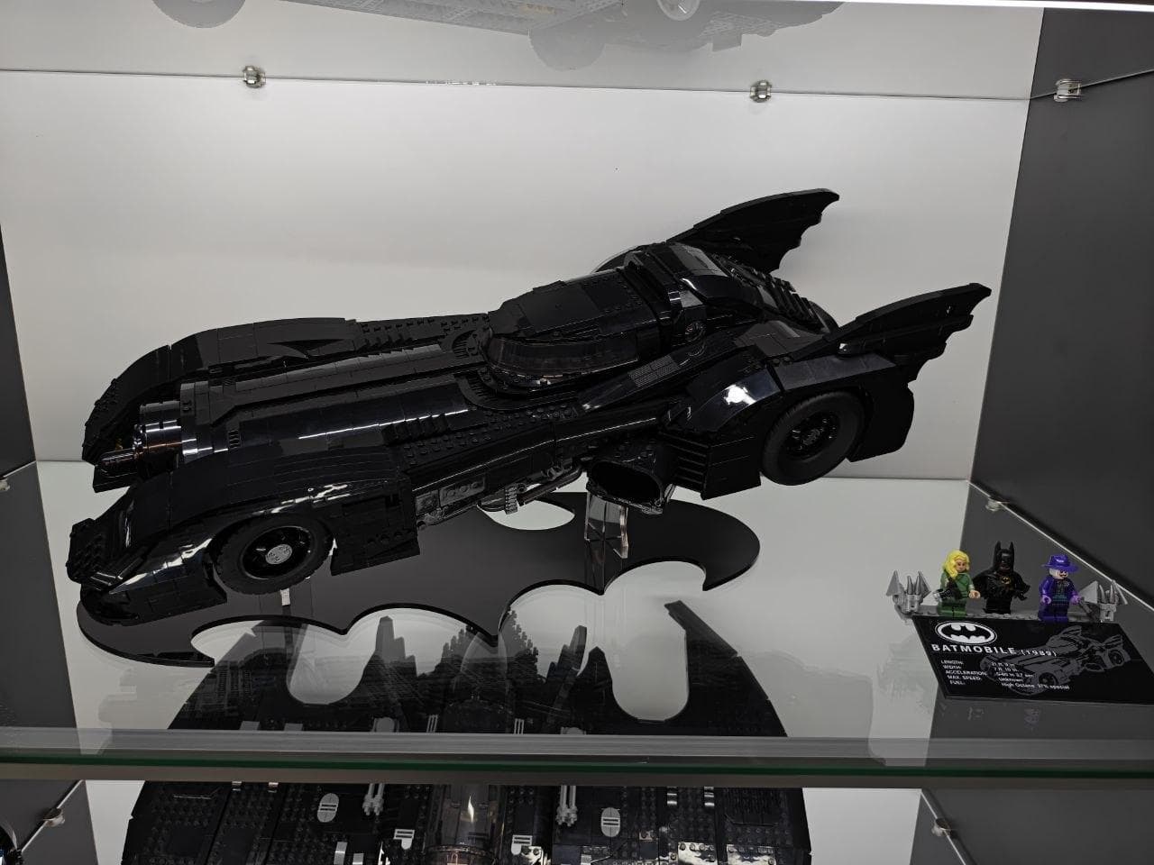 LEGO 76139 1989 Batmobile