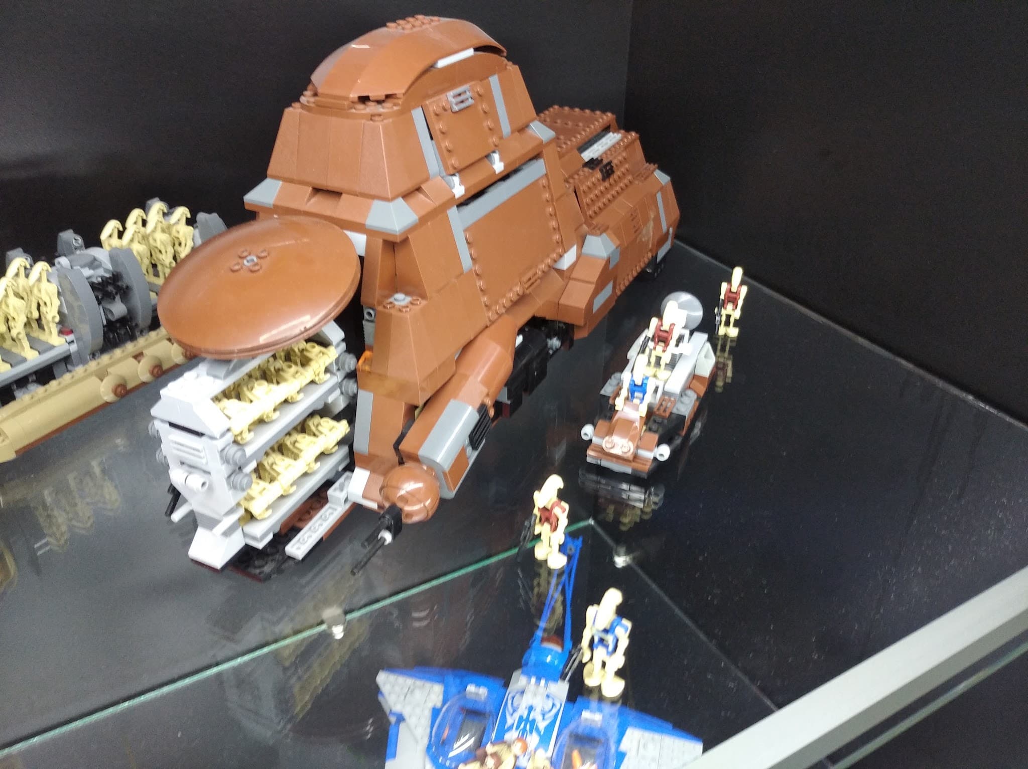 LEGO 7662 Trade Federation MTT
