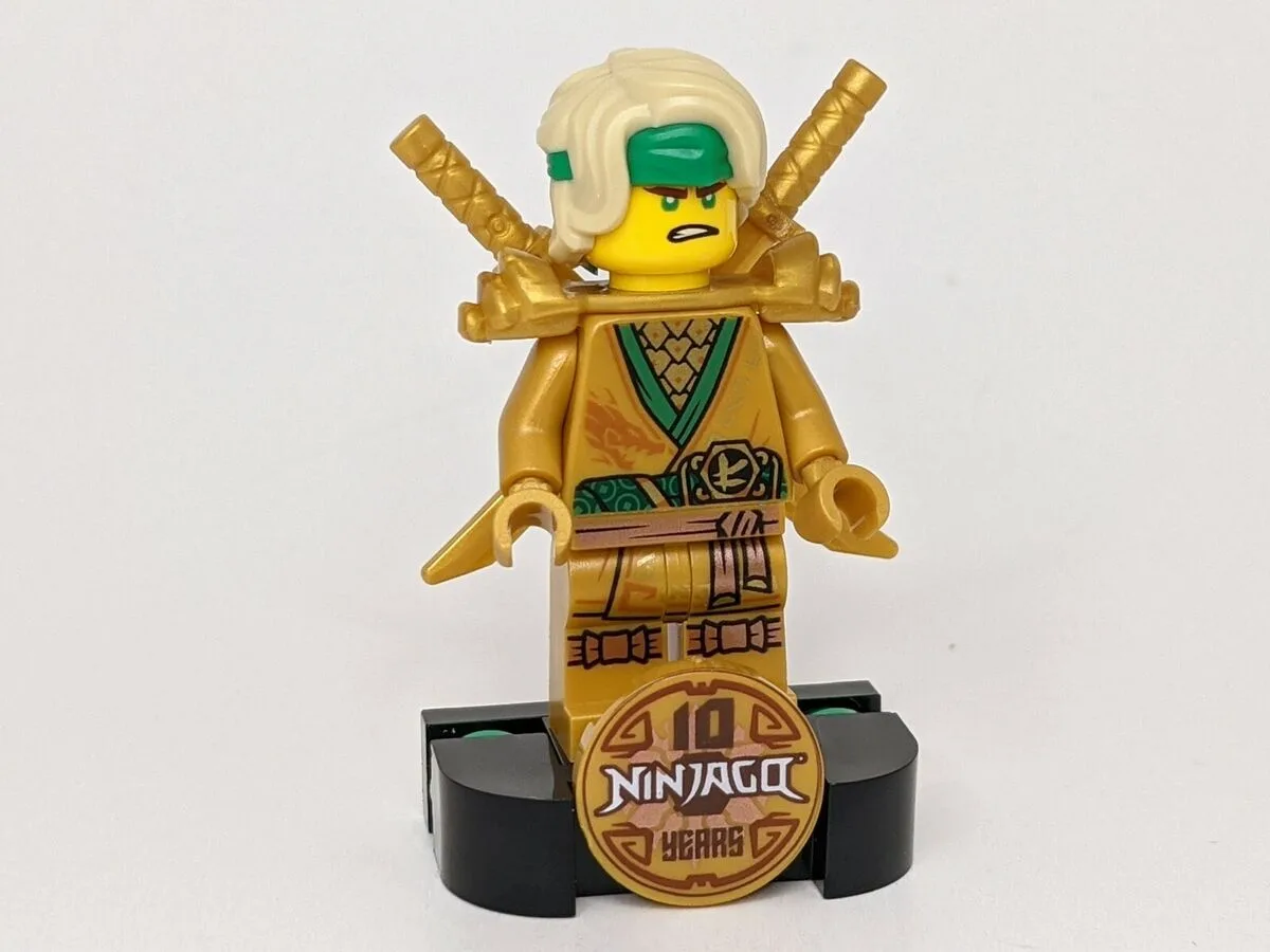 Золотой Ллойд: Включён в набор LEGO Ninjago 71735 Tournament of Elements
