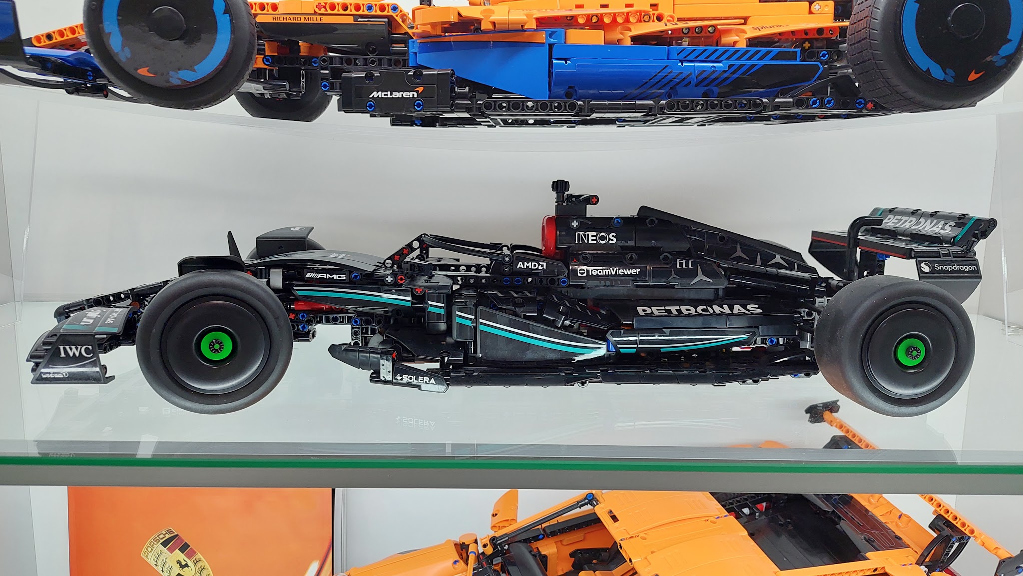 LEGO 42171 Mercedes-AMG F1 W14 E Performance — экспонат музея Las Legas